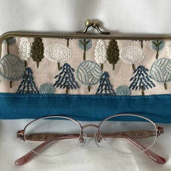 刺繍　がま口メガネ、ペンケース　の画像