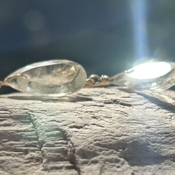 K24純金フック◇リビアングラス ピアス◇K24 Pure Gold Libyan desert glassの画像