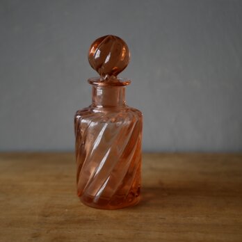 香水瓶　小さい方　ピンク　フランスアンティーク　アンティークのある暮らし