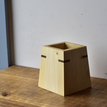 【 木工 】 ホワイトウッド端材 で作った 四角形のペン立て【A】　オイル仕上げ　無垢材　ペンスタンドの画像