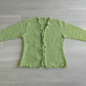 ＜夏糸＞若草色のカーディガン（ボタン付き）の画像