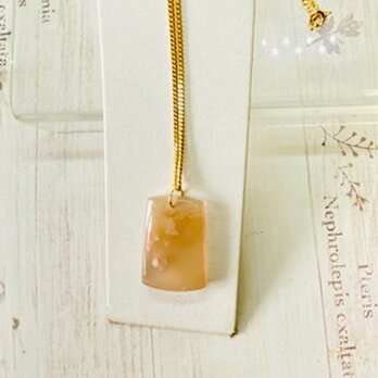 【ロングペンダント】桜瑪瑙（チェリーブロッサムアゲート・メノウ）天然石・台形・大き目・ゴールド♪