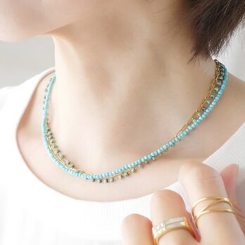 爽やかターコイズと上品ゴールドの3連レイヤードネックレス　金属アレルギー対応　サージカルステンレス　夏アクセサリの画像