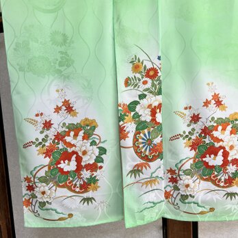 着物リメイク、暖簾グリーン、花柄横〜178–丈〜79!の画像