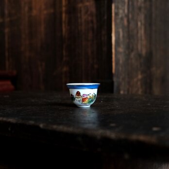 水鳥と蓮の花◆中国産　色絵金彩小ぶり猪口（茶杯）　器　煎茶茶器　チャイナレトロ　シノワズリの画像