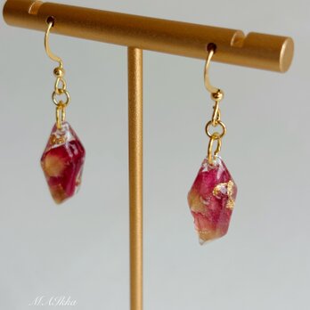 【金属アレルギー対応】ピアス/イヤリング　レジン　お花　薔薇　大人可愛い　上品の画像