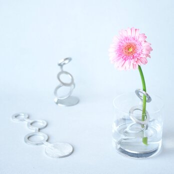 【錫の花留め（一輪挿し）】abukuの画像