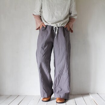 saji straight easypants / 淡藤色の画像