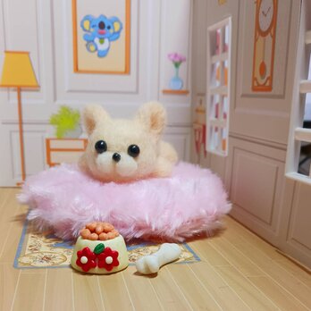 フカフカベットの小さなフレンチドックの赤ちゃん　布団・餌付き　羊毛の画像