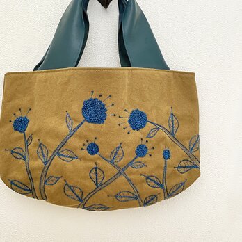 Y様オーダー/藍染糸のボタニカル刺繍かばんの画像