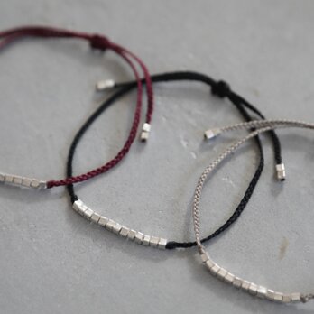 Karen silver bracelet / cubeの画像