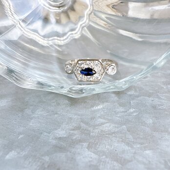RA107-【 AVON 】エイボン・ヴィンテージリング Silver Tone Cubic Zirconia Sapphireの画像