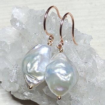 Baroque pearl＊14kgf  pierceの画像