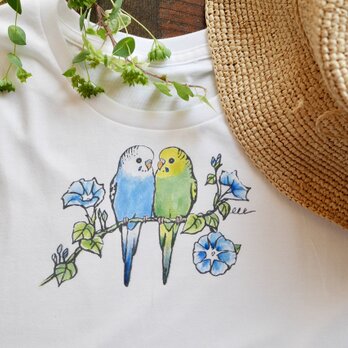 セキセイインコと朝顔のTシャツの画像