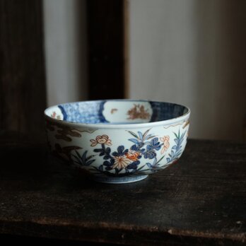 草花と蝶と鳥◆ゴージャスな雰囲気。伊万里　花文染錦金彩鉢　骨董・antiques　古美術　江戸末〜明治期の画像