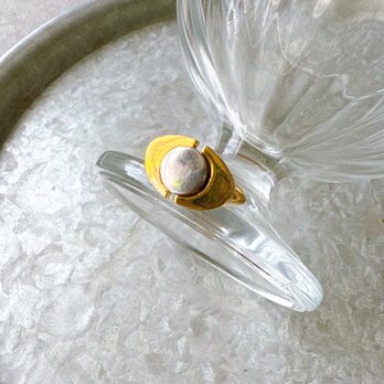 RA108-【 AVON 】エイボン・ヴィンテージリング Oval Gold Tone Silver Roundの画像