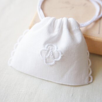 白糸刺繍の小さな巾着【A】の画像
