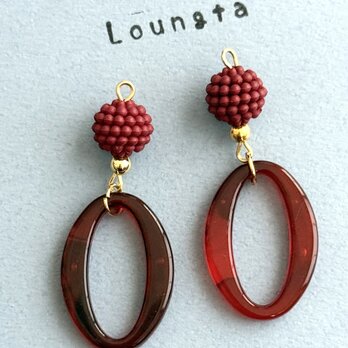 赤いピアス 大ぶりピアス 樹脂ピアス