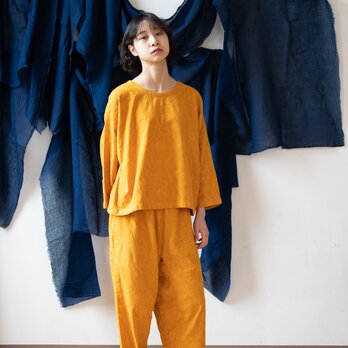 アーティチョーク染め　ゆったりパンツ 【ジャガード織、葉模様生地】の画像
