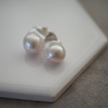 【drop】 K10 oyster baroque pierceの画像