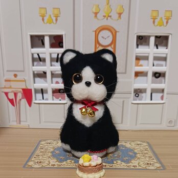 羊毛フェルト ハチ猫ちゃんのお誕生日　おめれとーの画像