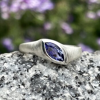 タンザナイト　マーキスカット　0.59ct　印台angled　シルバーSV925リングの画像