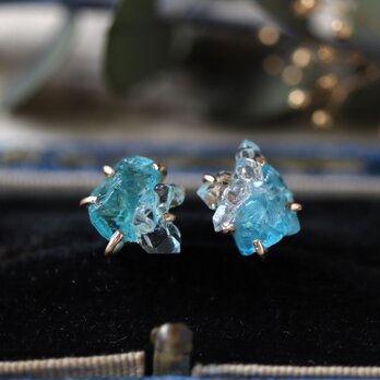 【一点物】アパタイトとダイヤモンドクォーツのピアス