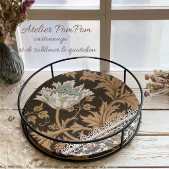 【Pom doux spécial】回転式アイアントレイ×カルトナージュ＊Anemoneの画像