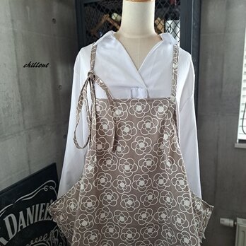 【背中がかわいい】エプロンドレス：ブラウンフラワー【0896】の画像