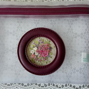 刺しゅうメッシュのポーチ（ワイン）