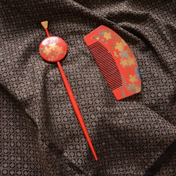 ■未使用 デッドストック■ 日本製 純金使用 蒔絵 かんざし＆櫛セット〈桜模様／箱付き〉の画像