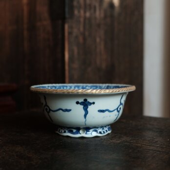 素敵な形状◆梅尽くし　伊万里　花文染付金彩深鉢　碗　骨董・antiques 器　暮らしに　江戸後期　中の画像