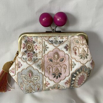 インド刺繍　木玉親子がま口ミニ財布　繊細　スパンコール　の画像