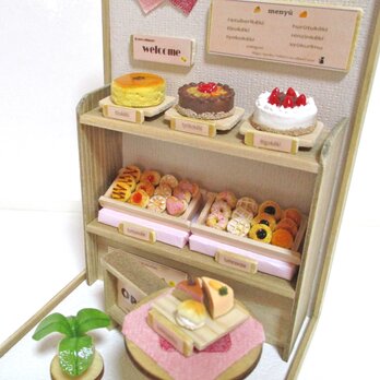 小さなケーキ屋さん　ミニチュア　ミニチュアフード　の画像