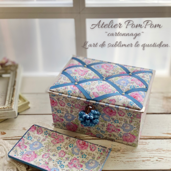 Pomlid Petite＊Ribbon Boîte（リボン仕立ての小箱）/ブルータッセルの画像