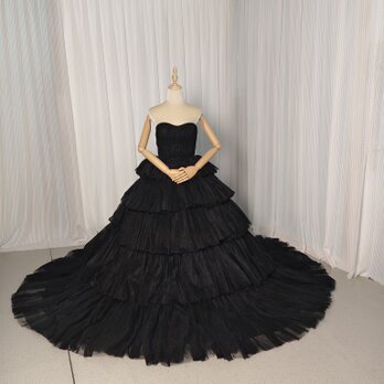 上品！カラードレス ブラック ベアトップ プリーツドレス 編み上げ ボリュームドレス 結婚式 前撮りの画像