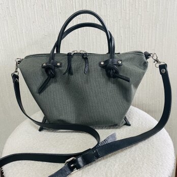 コーデュラナイロンの２wayショルダーミニボストンの画像