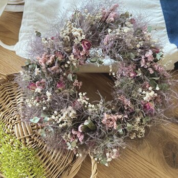 【季節限定】グレープピンク　スモークツリーと薔薇のリース　/　ドライフラワーの画像