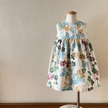 子供　浴衣地ひかえめフレアーワンピース　注染可愛い草花（ベージュ地に夏色）　80-130サイズ〈受注製作〉の画像