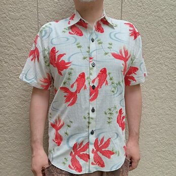 半袖和柄シャツ（流水に金魚）の画像