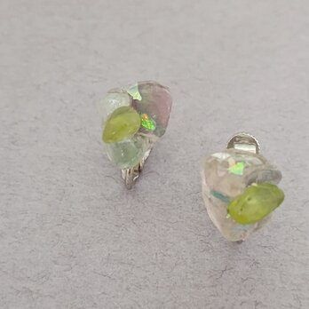konpeito  earrings（フローライト＆ペリドット）の画像