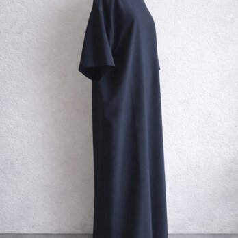 1枚で軽快＆しわにならない★マキシ丈ワンピース★ネイビー・着心地楽々・オケージョン・イージーケア・綺麗め