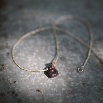 -carving Garnet- silver pendant