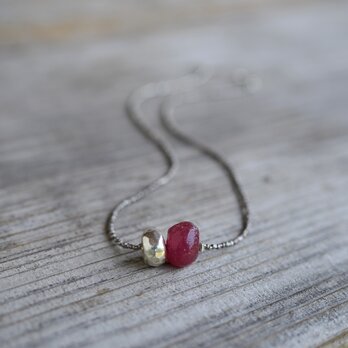 -Rough ruby- short necklaceの画像