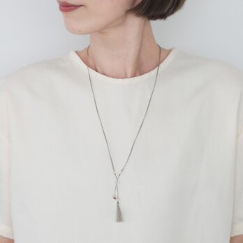 Broom necklaceの画像
