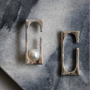 Protect pearl ear cuffの画像