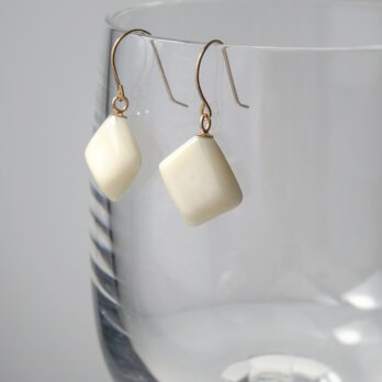 Makkoh：K10 菱 pierced earrings：hookの画像