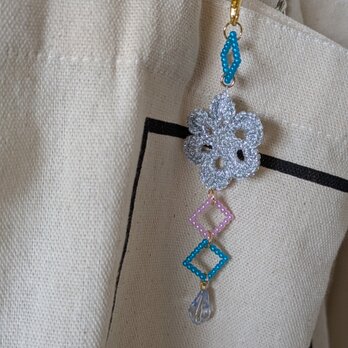 お花キラキラストラップ