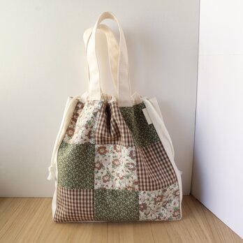 帆布の巾着バッグ　パッチワーク　巾着トート　帆布バッグ　帆布トート　生成×ブラウン系　No.412の画像