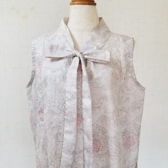 花菱文 【着物リメイク】正絹大島　かっちりカシュクール　フリルトップス　ブラウス 花菱文 【着物リメイク】正絹大島 かっちりカシュクール フリル